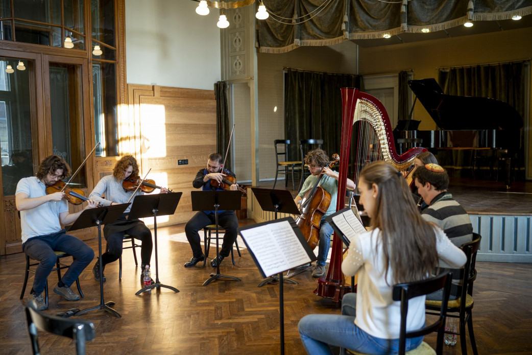 Reconnections Workshop – kurzusok, próbák