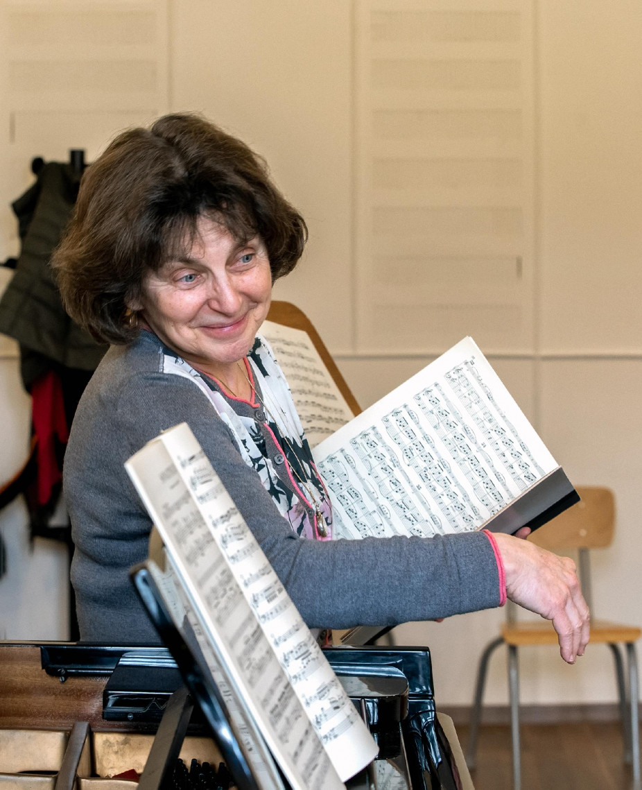 Gulyás Márta és növendékei