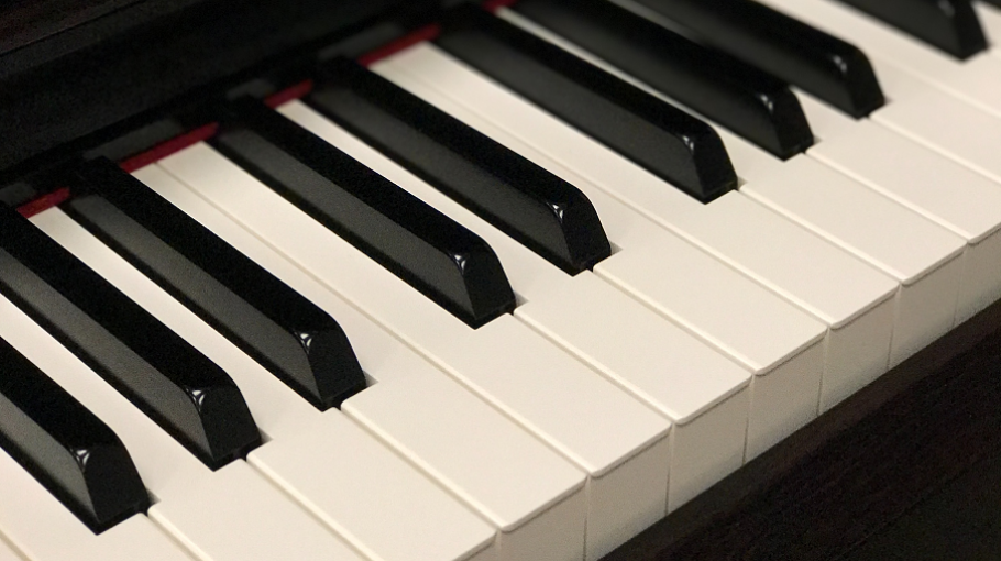 Kovács Gergely (zongora) DLA doktori műhelyvitája