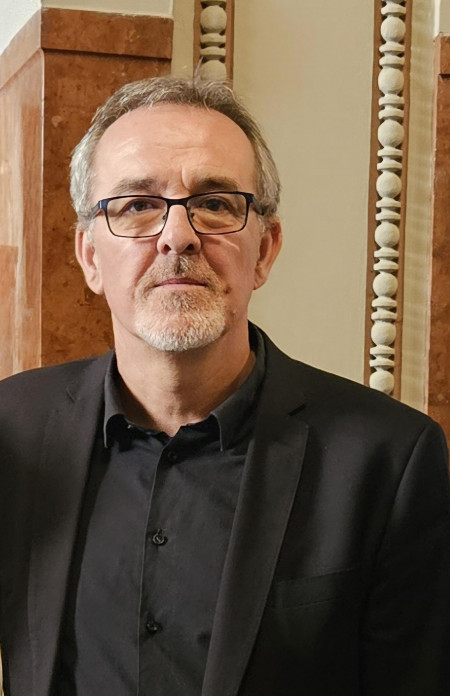 Dr. Szabolcs Molnár