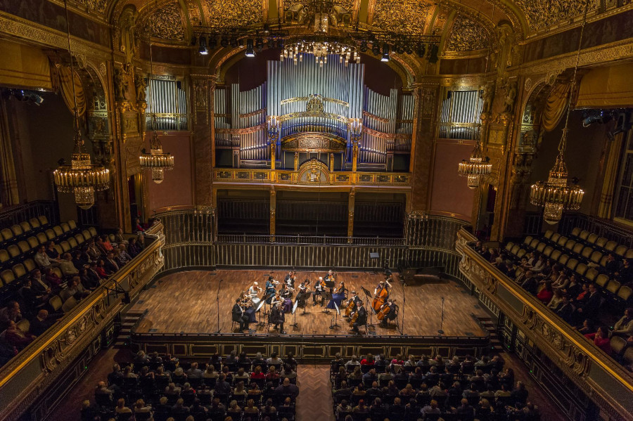 Budapest Strings Chamber Orchestra