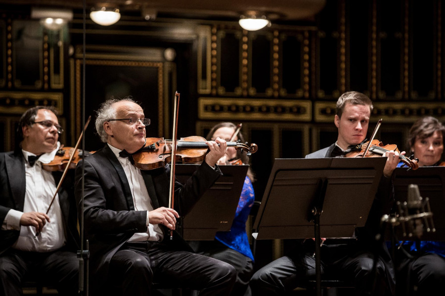 Budapest Strings Chamber Orchestra