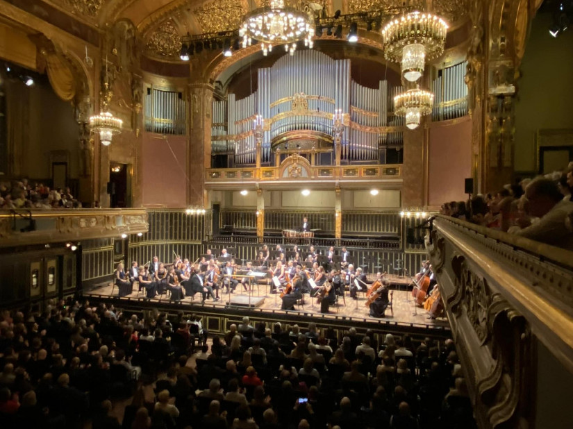 Manuel Tevar & Szolnok Symphony Orchestra