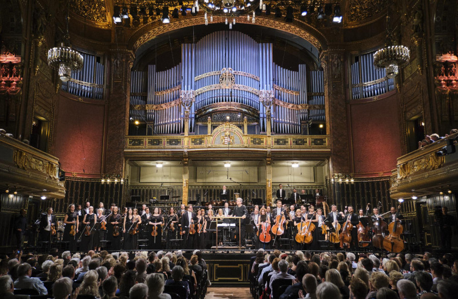 Guido Mancusi & Budafok Dohnányi Orchestra