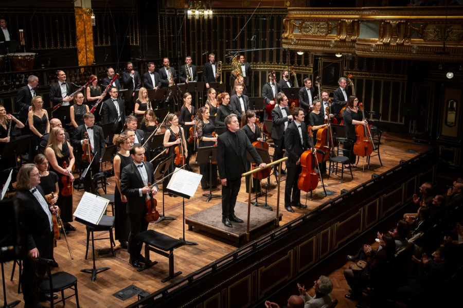 Kristóf Baráti & 	Szent István Philharmonic